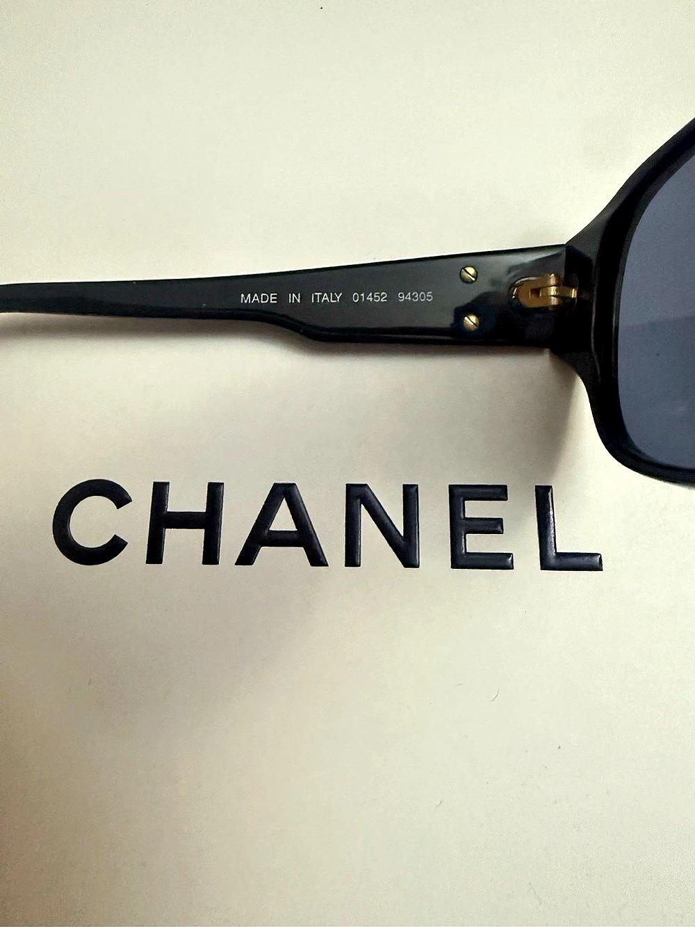 Chanel Square Sunglasses 5435 C.622/S6 Black Sunglasses Like New - Picture 5 of 5